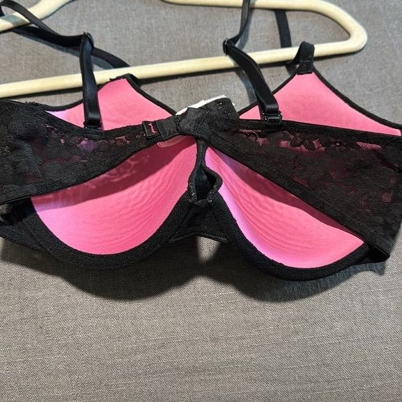 Victoria’s Secret PINK Bra size 34c - Picture 6 of 6